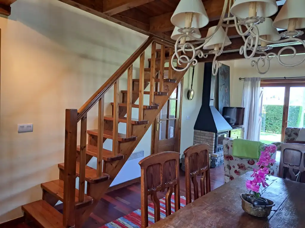 Esszimmer von Haus oder Chalet zur Miete in Osséja mit Heizung, Privatgarten und Möbliert