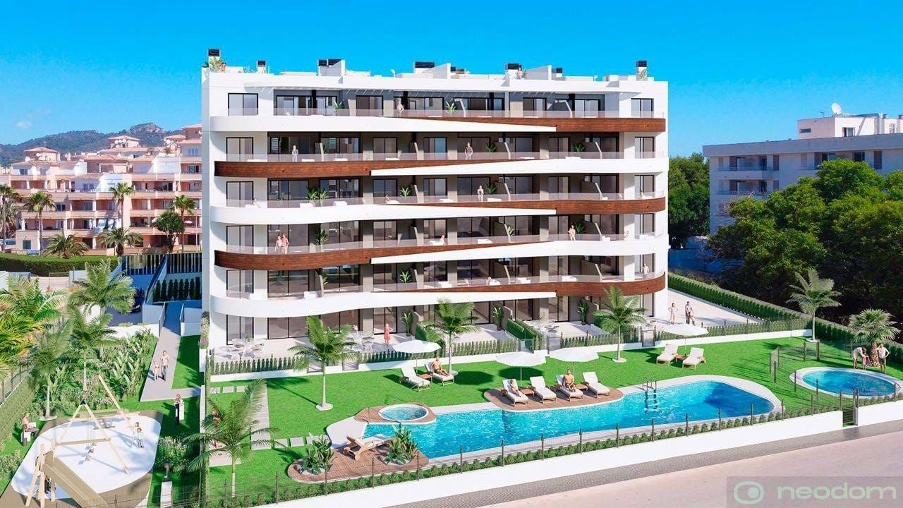 Exterior view of Flat for sale in Sant Llorenç des Cardassar  with Air Conditioner, Heating and Storage room