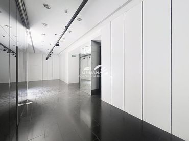 Business premises to rent in El Peso