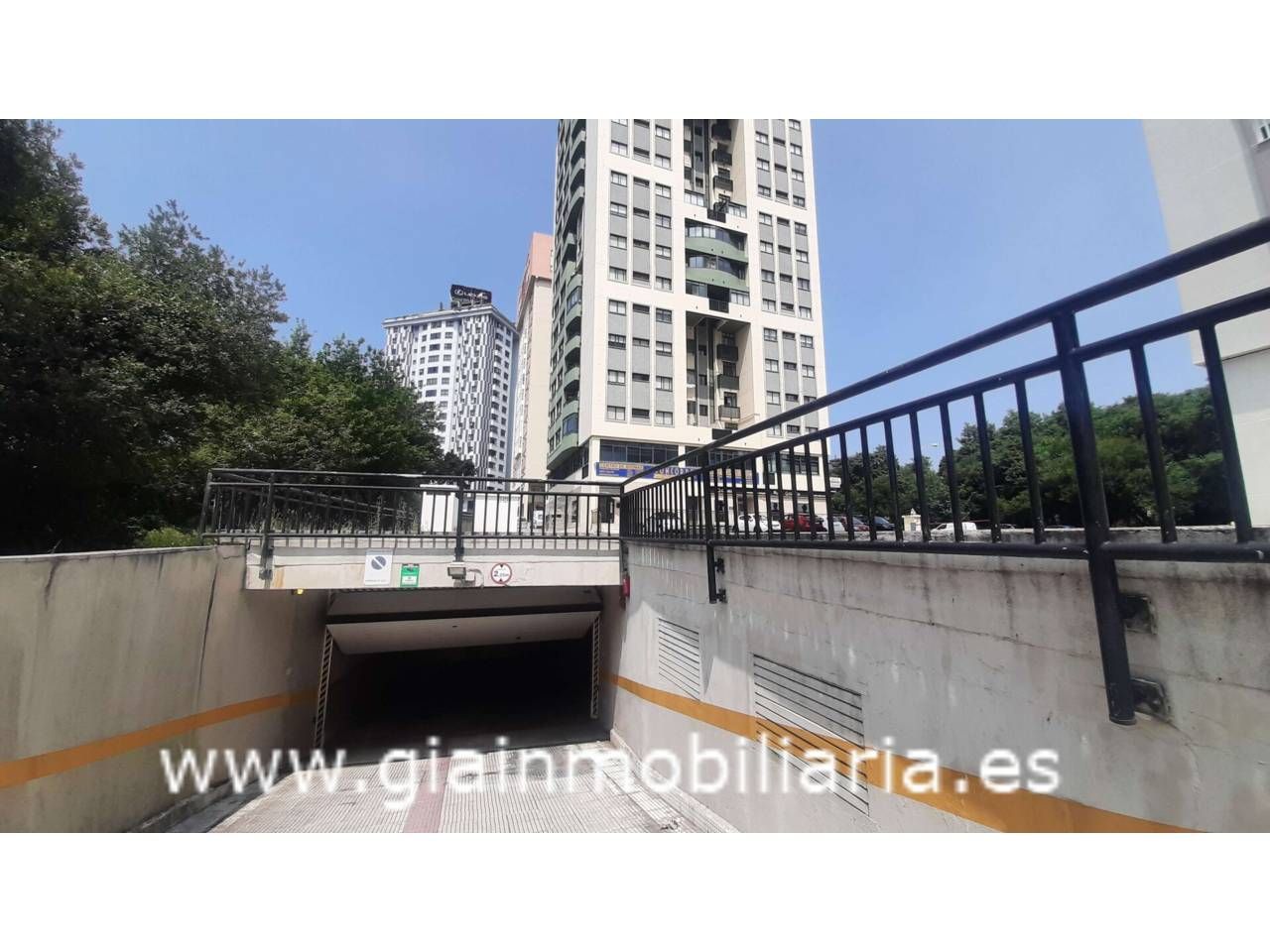 Exterior view of Garage for sale in Vigo   with Alarm