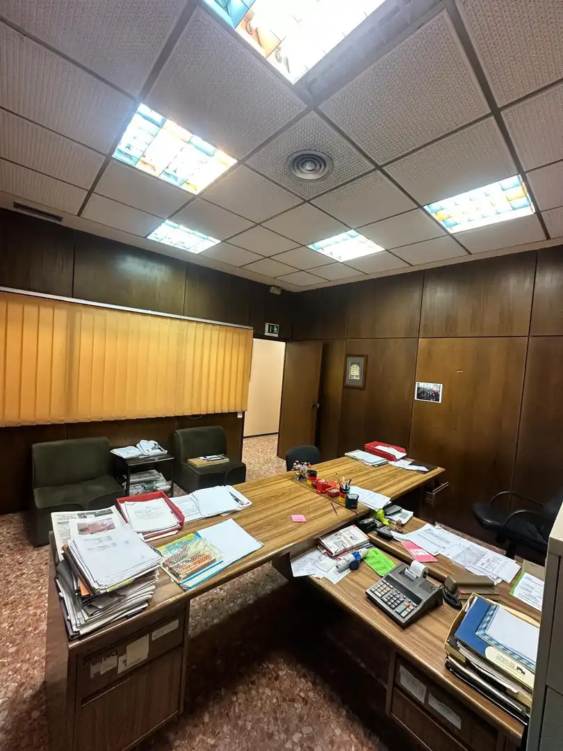 Commercial properties for sale in Torrent  with Air Conditioner and Furnished