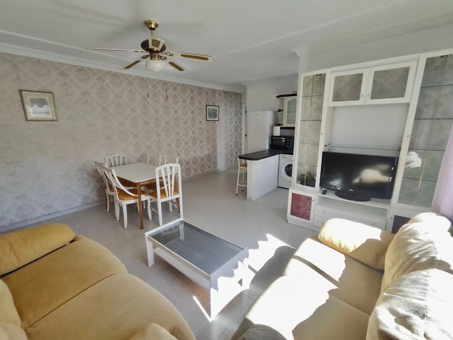 Sala de estar de Piso en venta en Guía de Isora con Amueblado