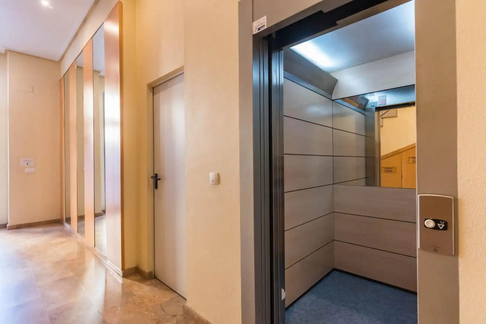 Penthouse mit Garten zum Verkauf in CALVARIO 89, imagen 2