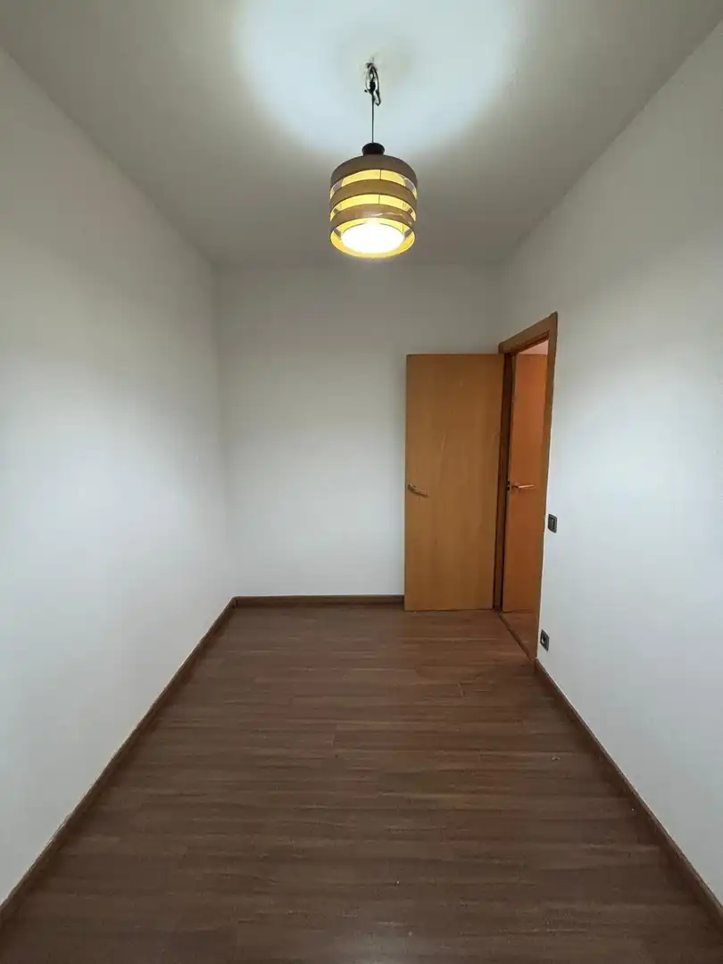 Habitación de Piso en venta en Barcelona con Parquet