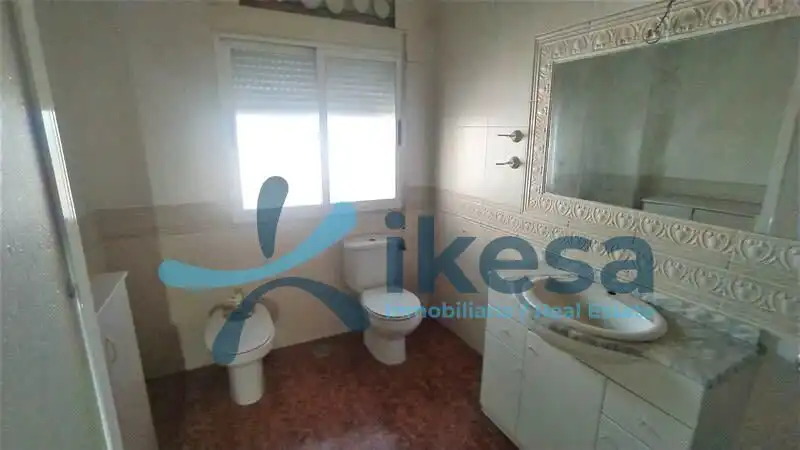 Bany de Casa o xalet en venda en Jimena