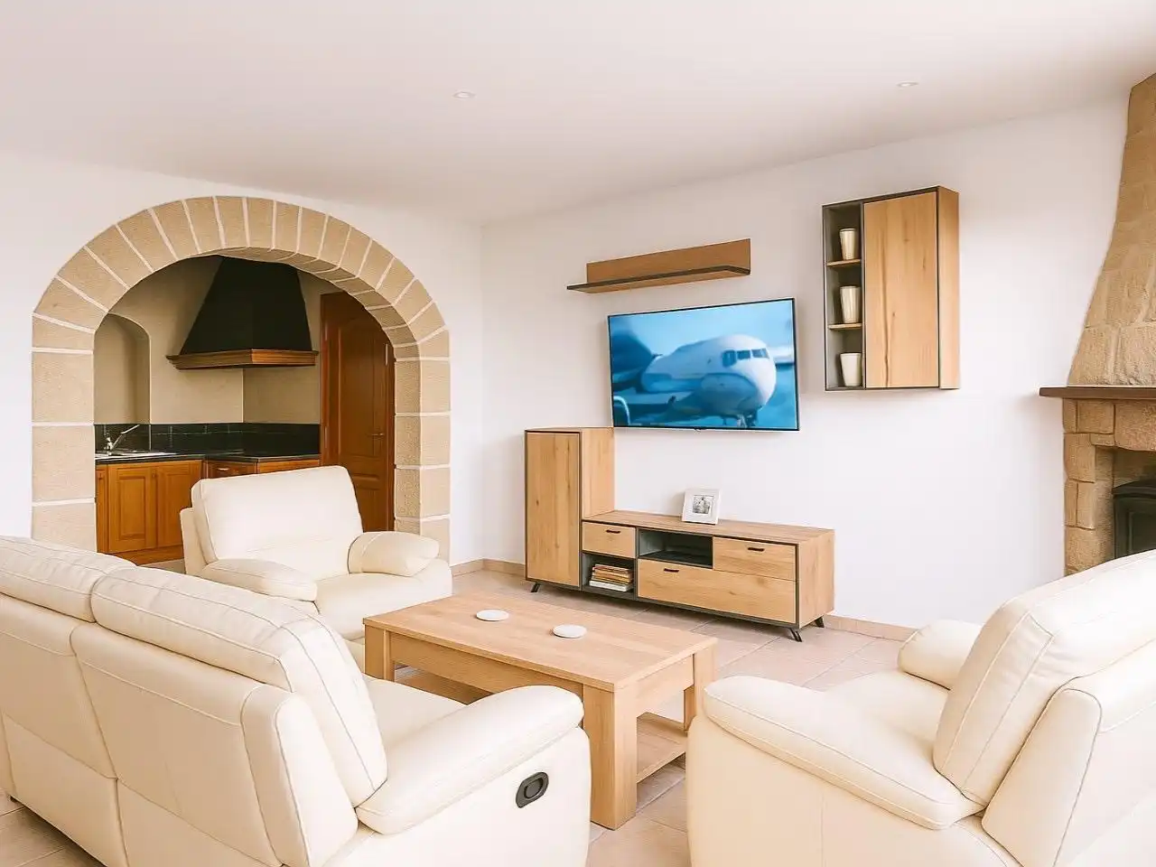 Sala d'estar de Casa o xalet en venda en Adeje amb Jardí privat, Terrassa i Moblat