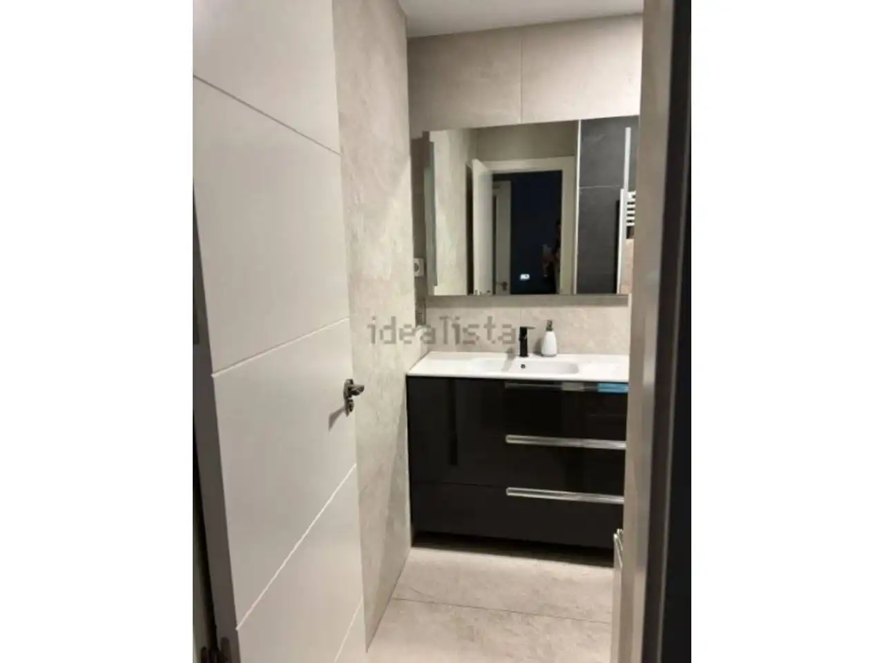 Baño de Piso en venta en Madrid con Calefacción, Terraza y Trastero