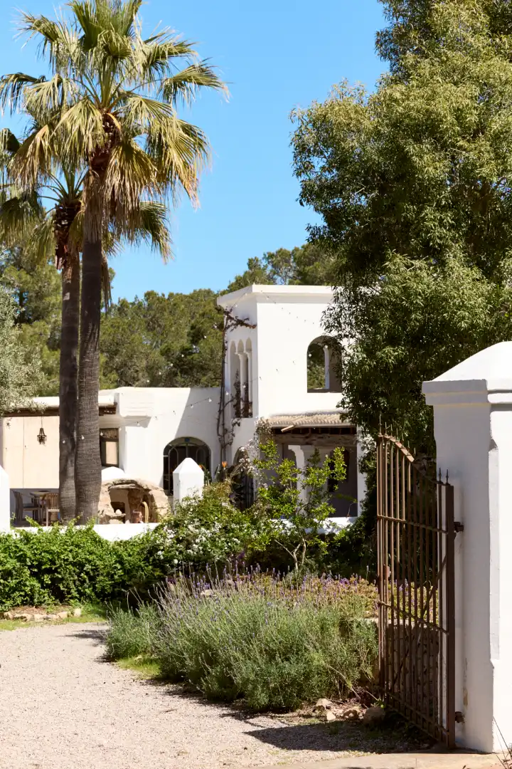 Vista exterior de Finca rústica en venda en Sant Joan de Labritja amb Aire condicionat, Jardí privat i Parquet