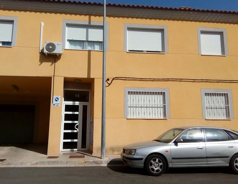 Vista exterior de Pis en venda en Hellín