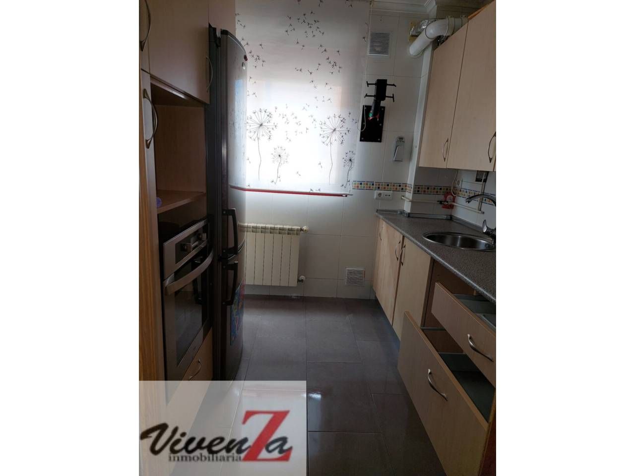 Kitchen of Flat for sale in Zamora Capital   with Heating and Storage room
