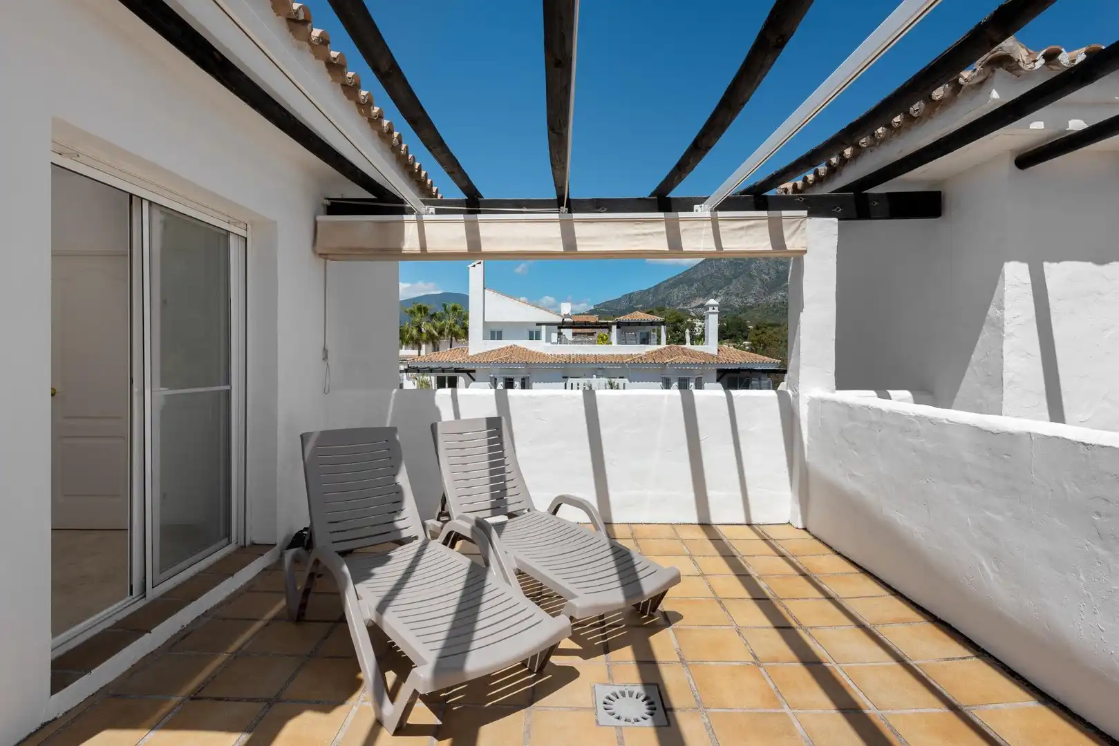 Terrassa de Àtic en venda en Marbella amb Piscina comunitària
