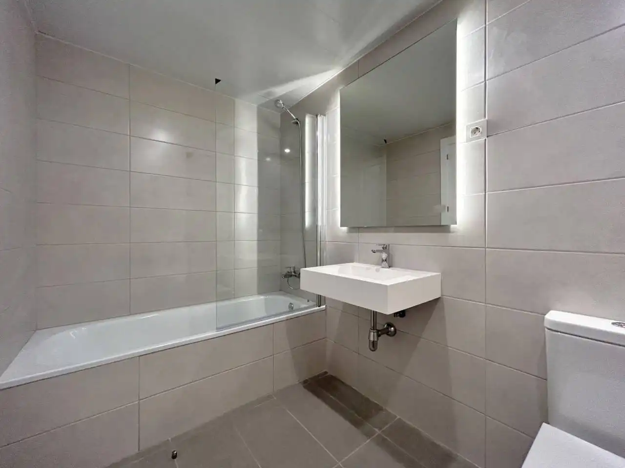 Flat with terrace to rent in Calle Concòrdia, imagen 13