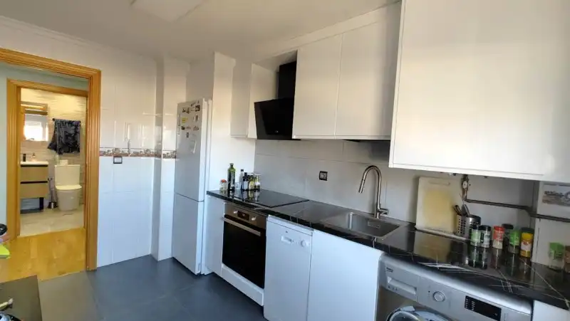 Küche von Wohnung zum Verkauf in San Andrés del Rabanedo mit Heizung, Privatgarten und Parkett
