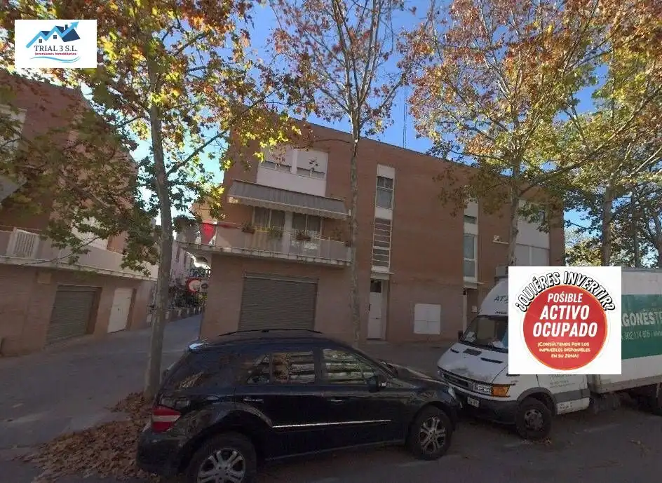 Vista exterior de Pis en venda en Sabadell amb Balcó i Piscina comunitària