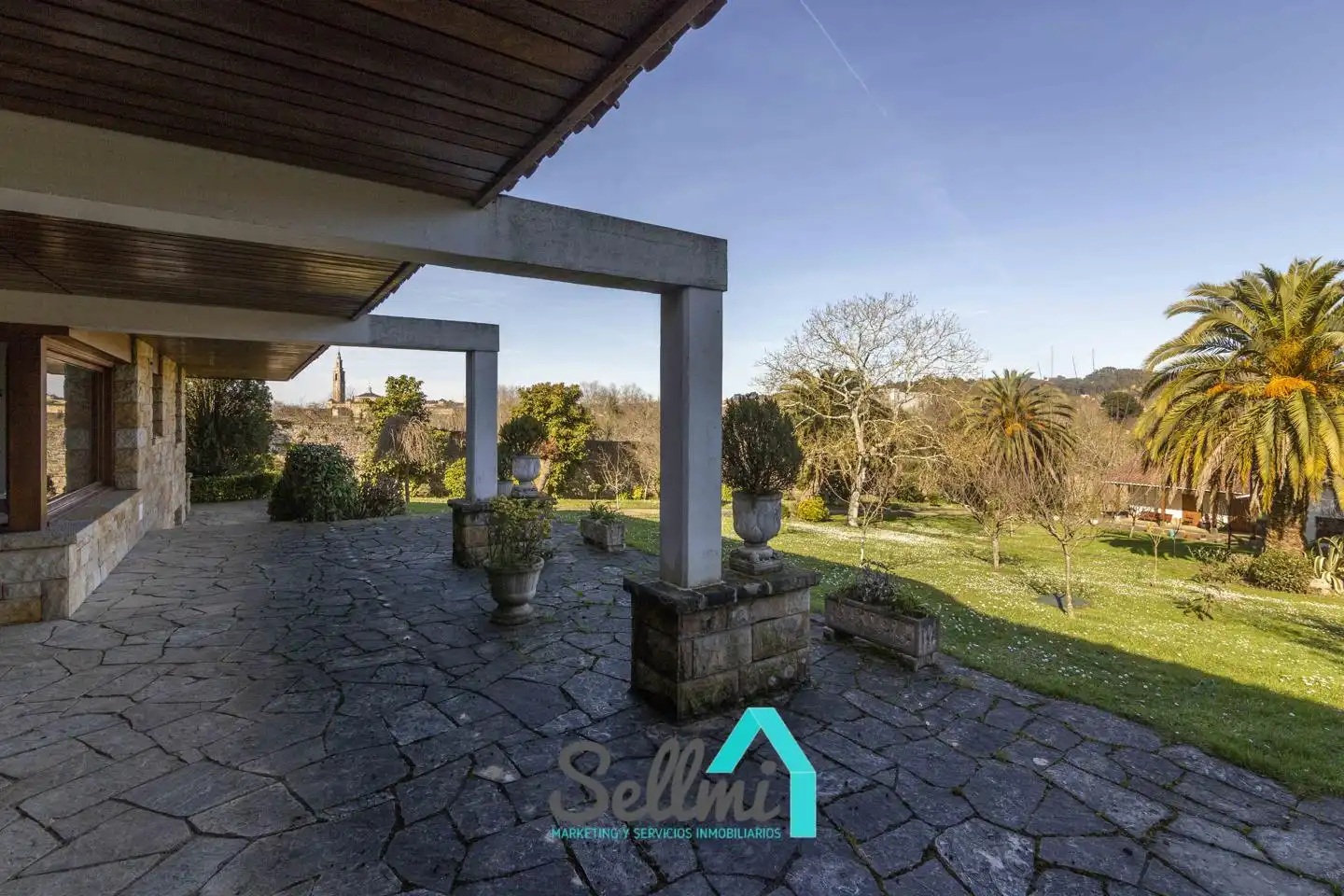 Jardí de Casa o xalet en venda en Gijón  amb Aire condicionat, Jardí privat i Parquet