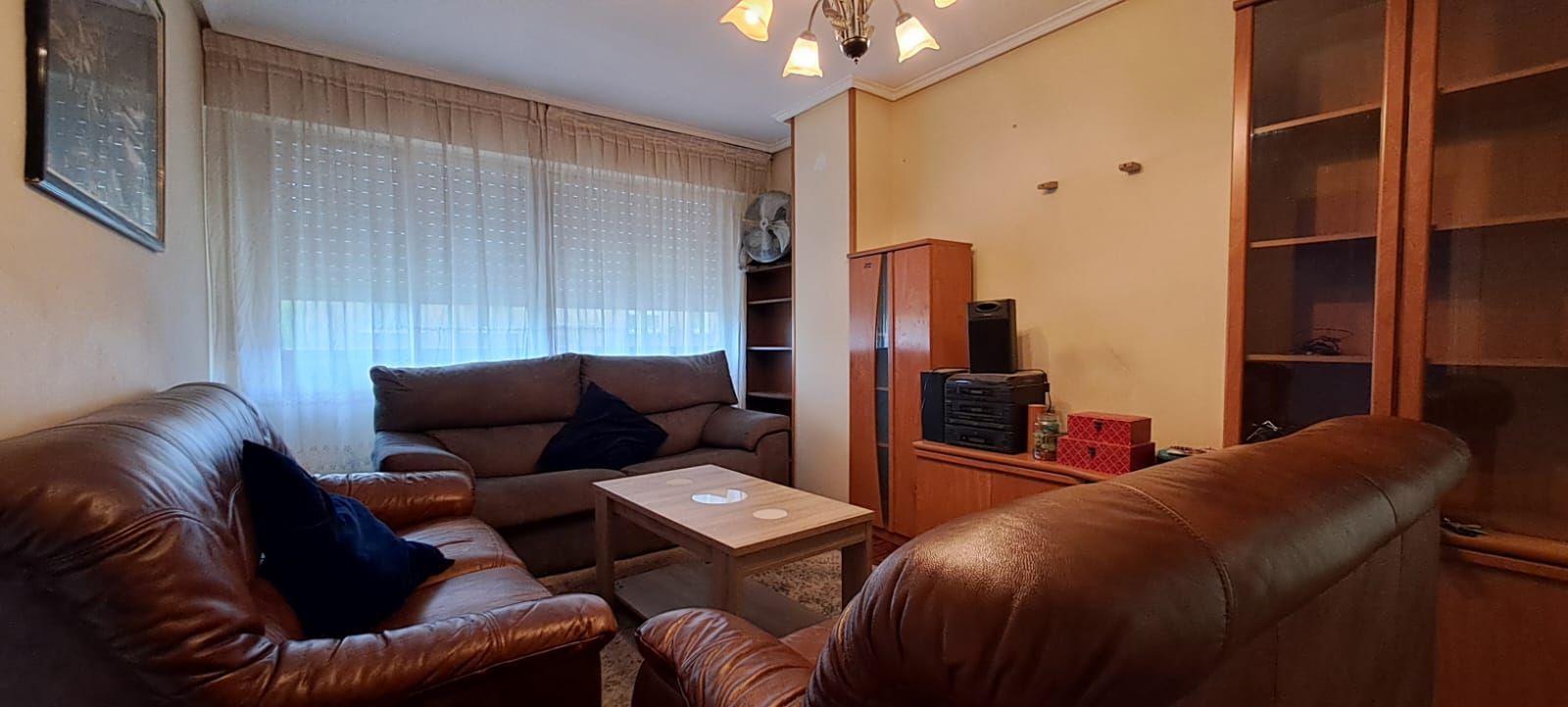Sala d'estar de Pis en venda en Vitoria - Gasteiz amb Calefacció, Terrassa i Traster