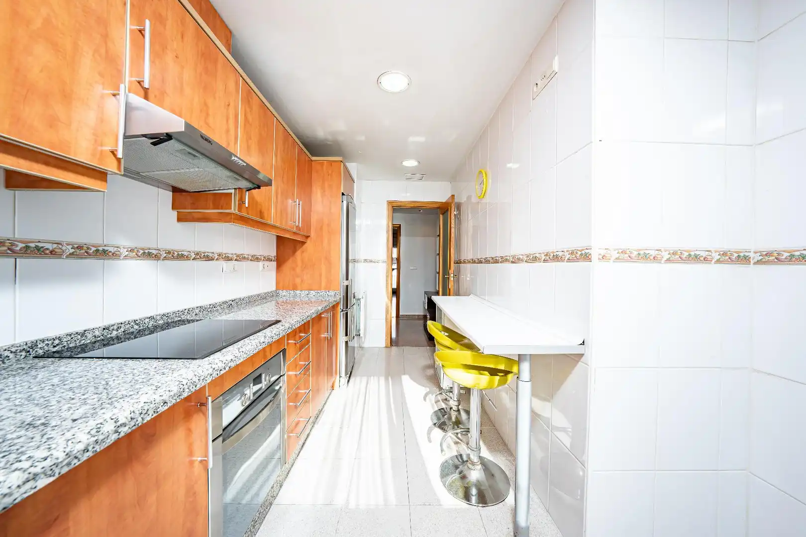 Cocina de Ático en venta en Alicante / Alacant con Calefacción, Jardín privado y Terraza