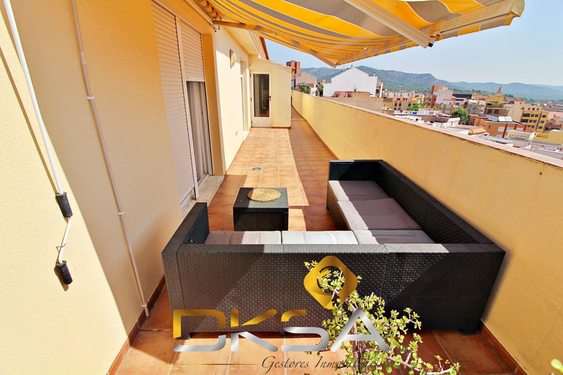 Terraza de Ático en venta en L'Alcora con Aire acondicionado, Calefacción y Terraza