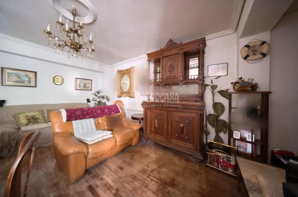 Sala d'estar de Pis en venda en Valladolid amb Calefacció, Parquet i Terrassa