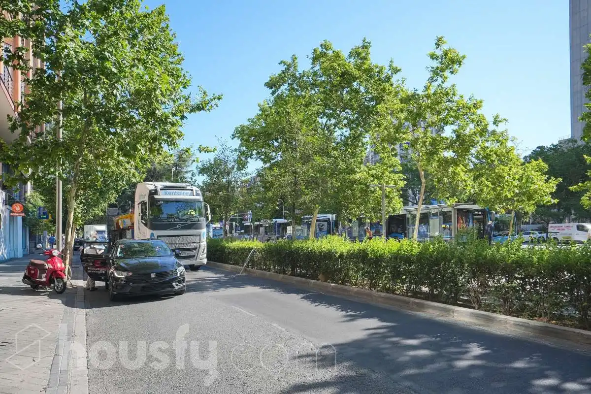 Vista exterior de Piso en venta en Madrid con Aire acondicionado, Calefacción y Terraza