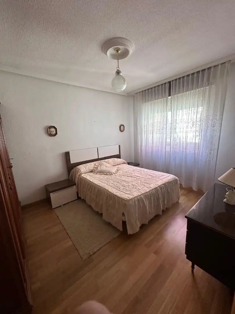 Habitación de Piso en venta en Benavente con Amueblado