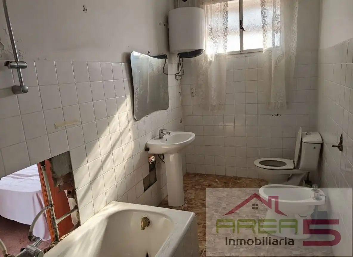 Bathroom of Flat for sale in Zafra  with Terrace