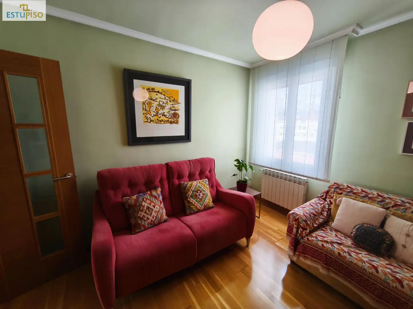 Living room of Flat for sale in Vitoria - Gasteiz  with Heating, Parquet flooring and Furnished