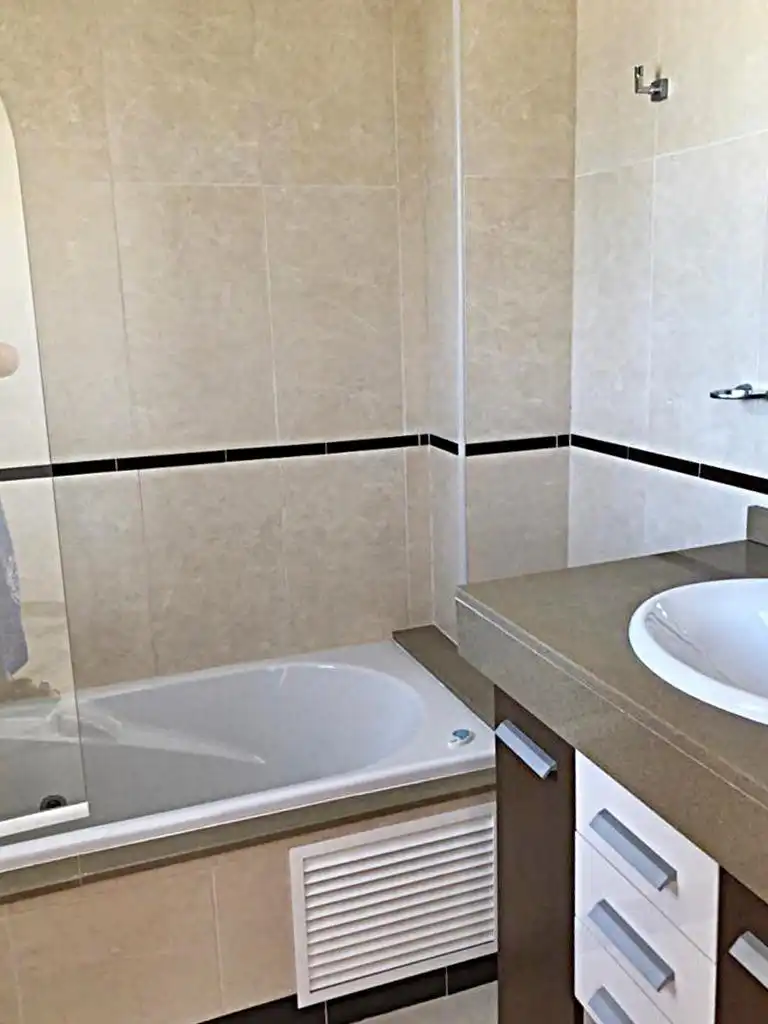 Baño de Apartamento en venta en Dénia con Aire acondicionado, Jardín privado y Terraza