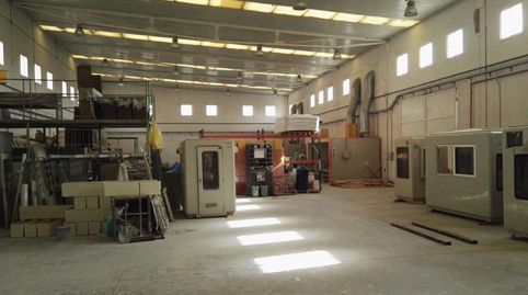 VENTA DE NAVE INDUSTRIAL + PATIO EN VALDEMORO