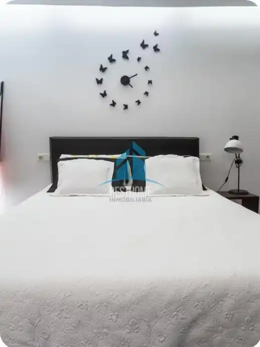 Bedroom of Houses for sale in Valencia  with Air Conditioner, Terrace and Furnished