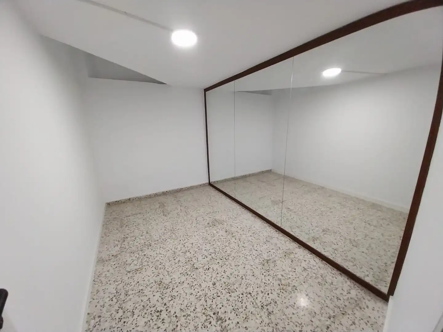 Storage room for sale in Jaén