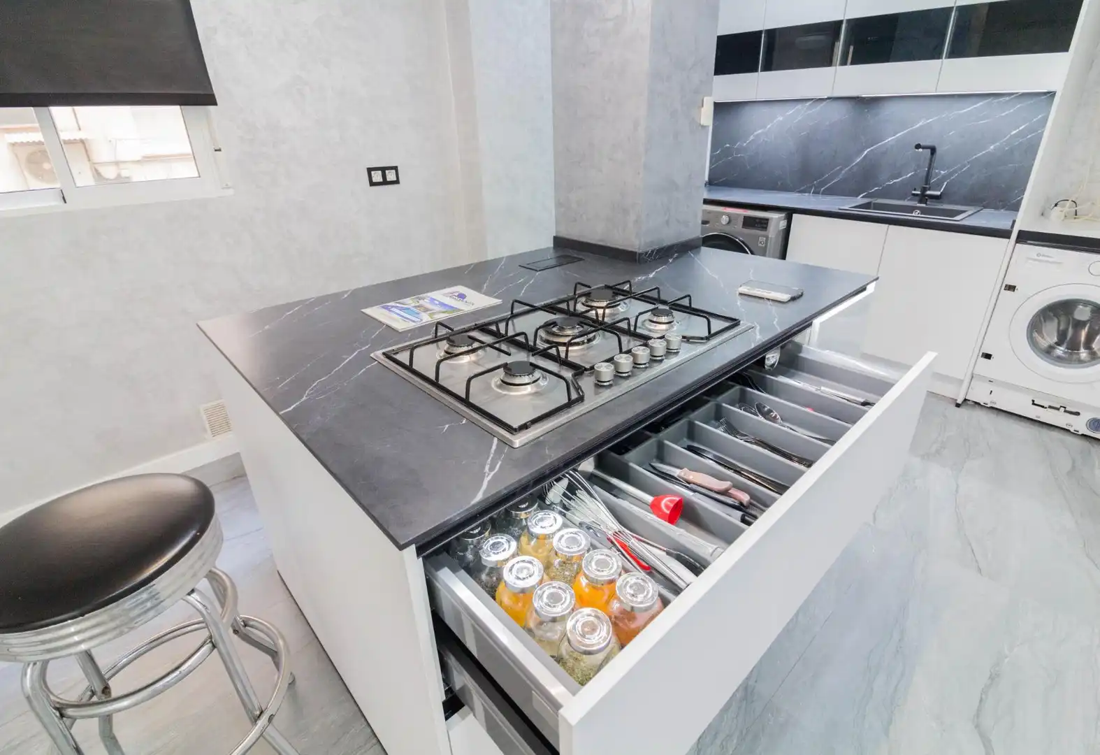 Kitchen of Flat for rent in Orihuela  with Air Conditioner, Terrace and Balcony