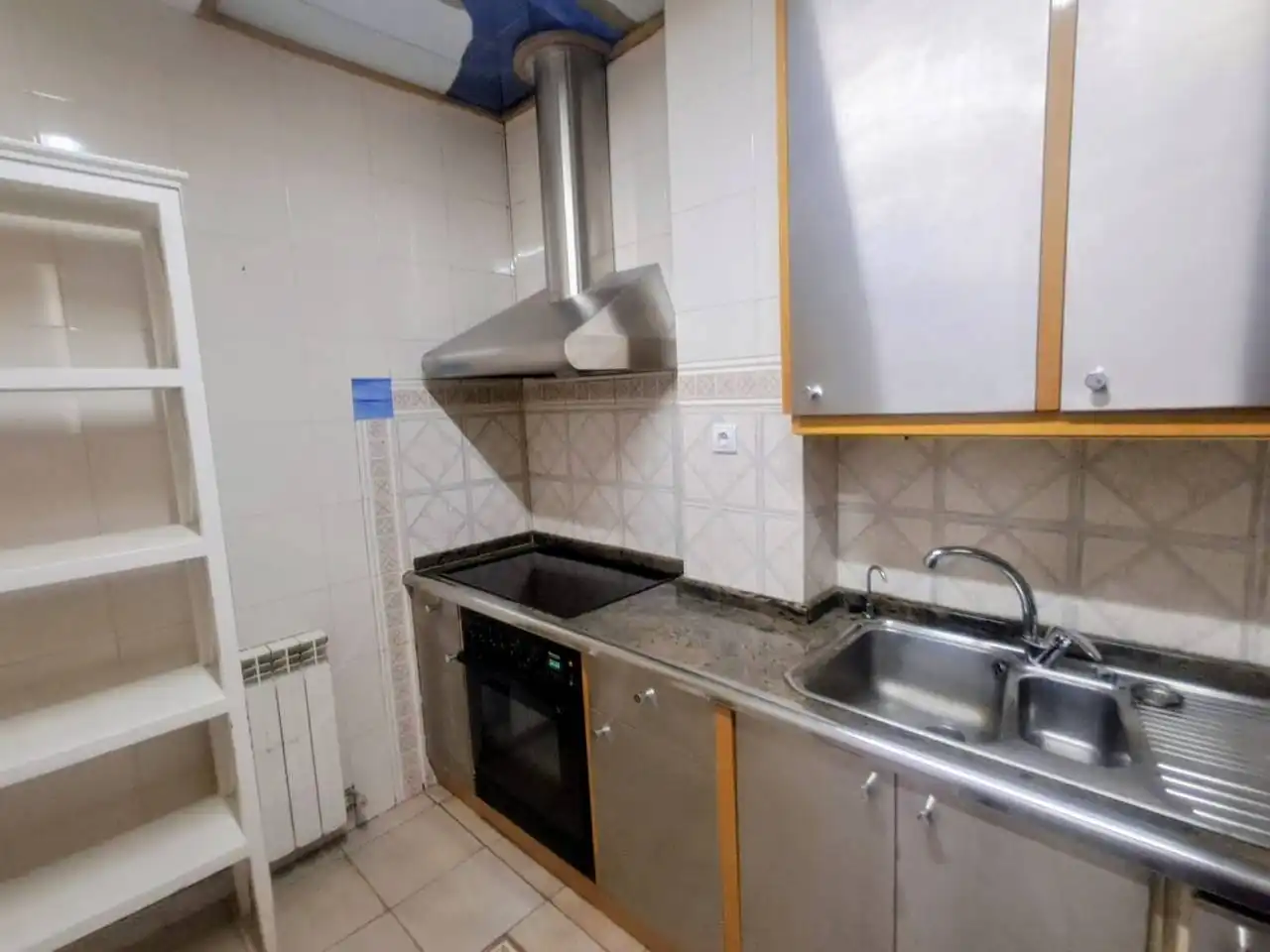 Küche von Wohnung zum Verkauf in  Logroño mit Heizung, Abstellraum und Balkon