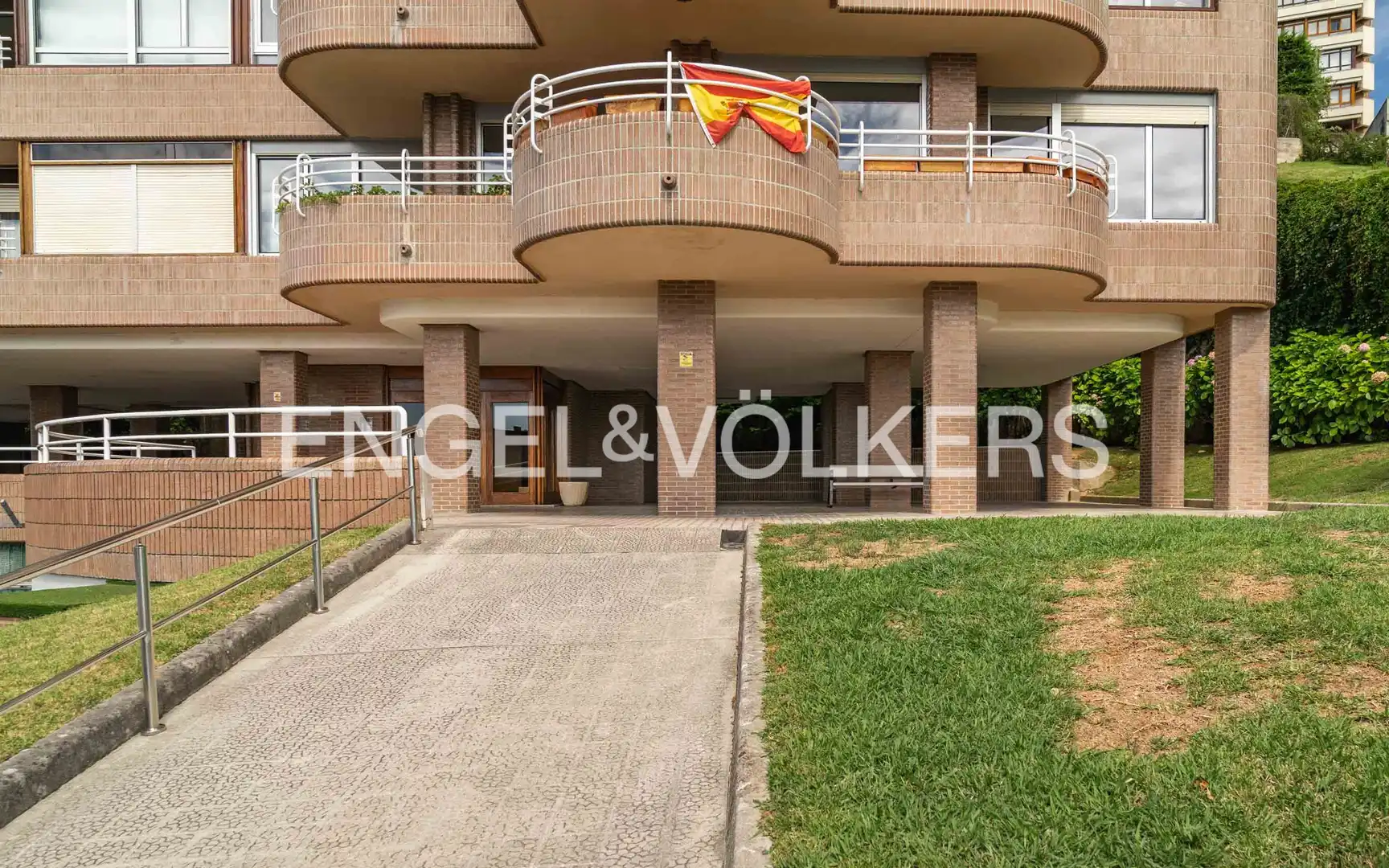 Vista exterior de Piso en venta en Santander con Calefacción, Terraza y Balcón