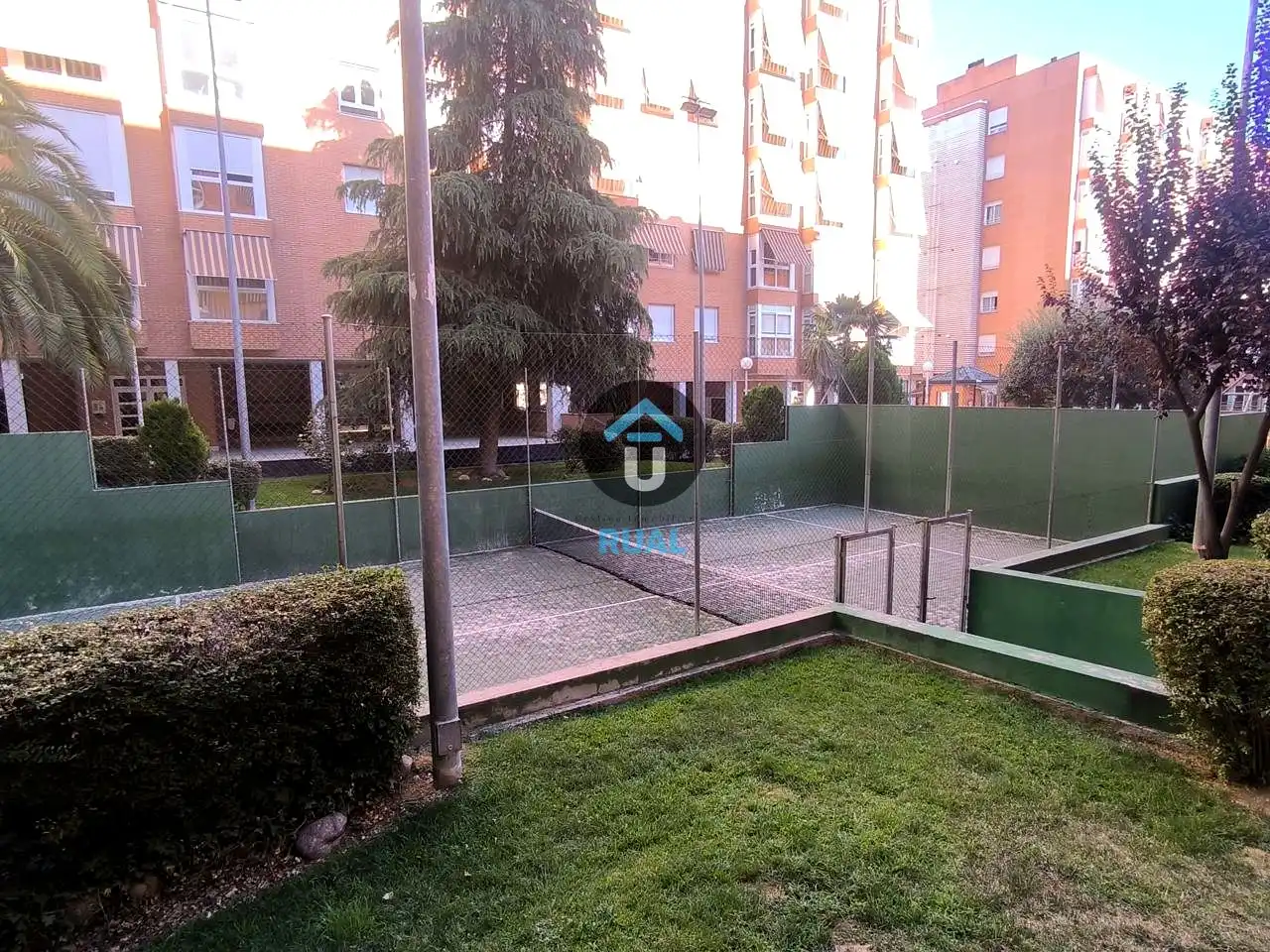 Pis de lloguer a Calle de Ladera de los Almendros, Valdebernardo - Valderribas