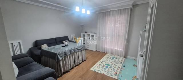 Piso en Venta en Calle Juan Rico en Las Tinajerías - Juderías