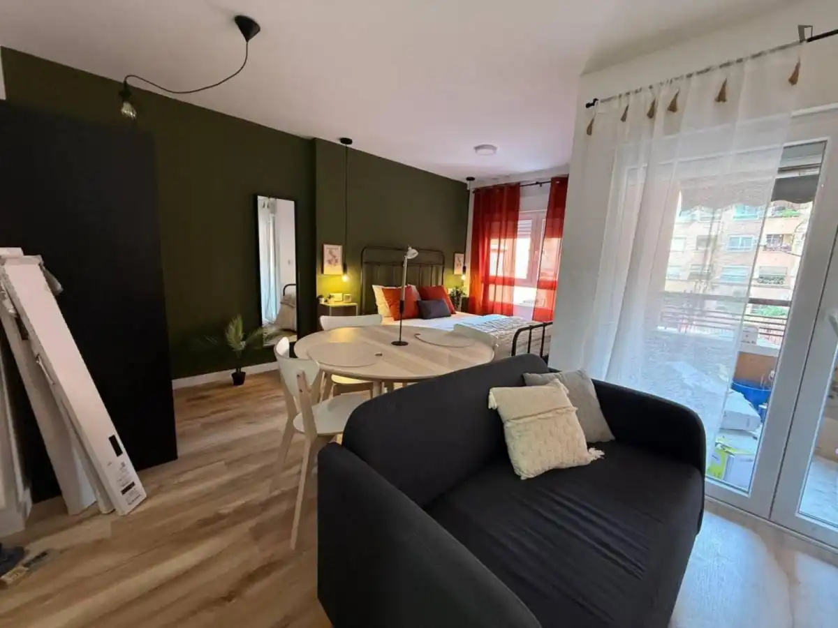 Wohnung zur Miete in Pla de Bon Repós