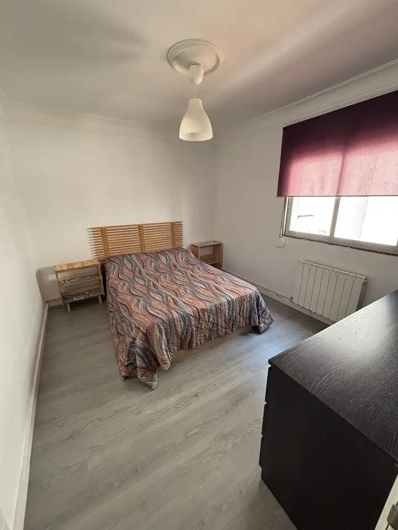 Habitación de Piso de alquiler en Zaragoza con Calefacción, Amueblado y Horno