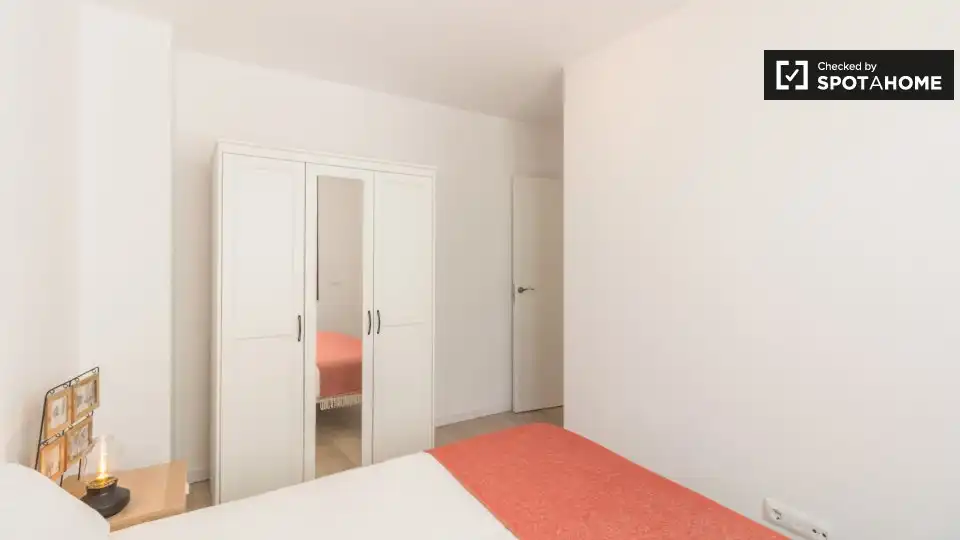 Appartamento con terrazza in affitto a Ciutat Vella, imagen 11