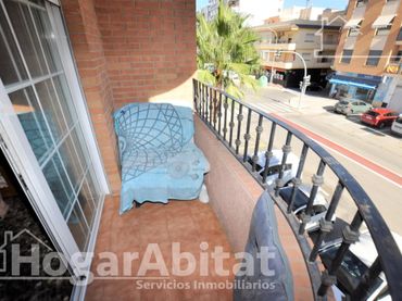 Piso con balcón en venta en Calle Vilamarxant