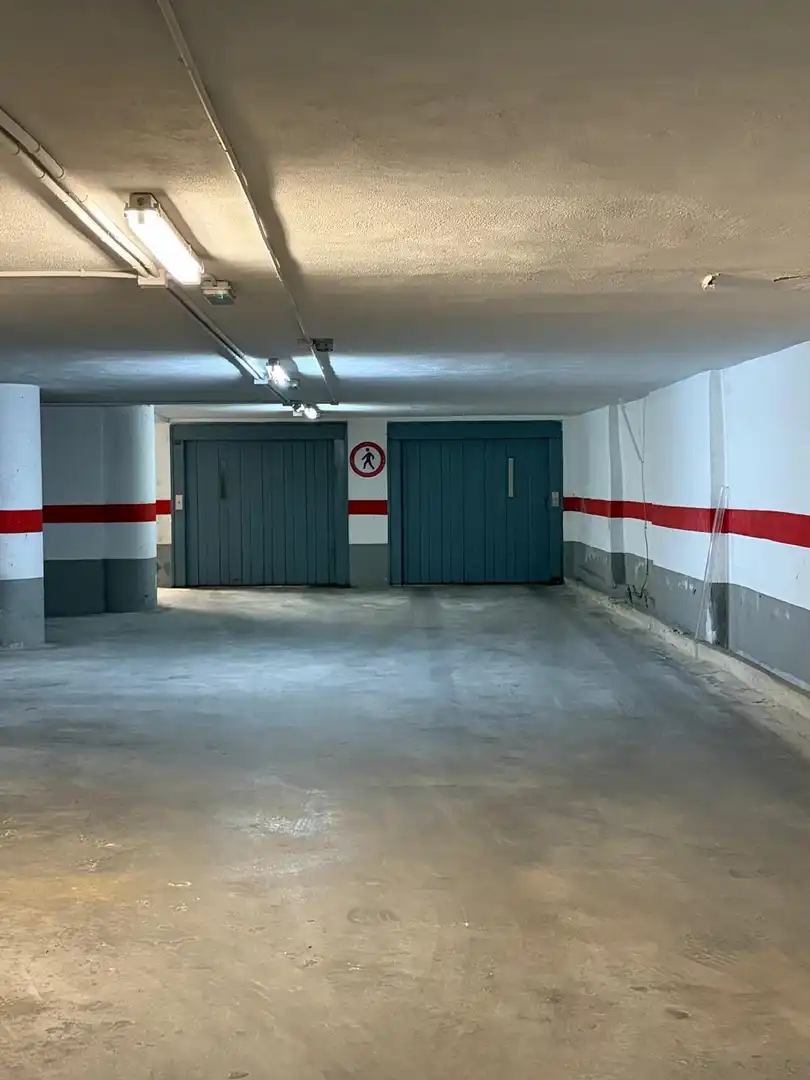 Parkplatz von Garage zum Verkauf in Valencia