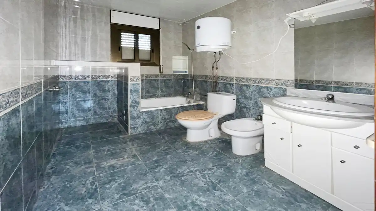 Bany de Pis en venda en Santa Oliva