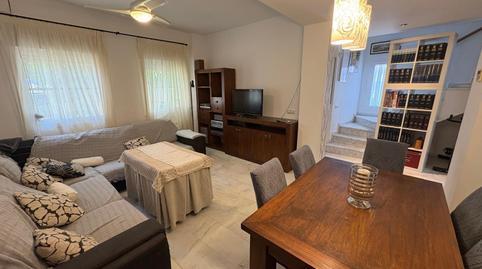 Foto 3 de Casa adosada en venda a Sanlúcar la Mayor, Sevilla