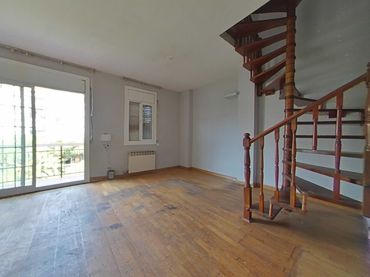 Dúplex con balcón en venta en La Florida - Les Planes