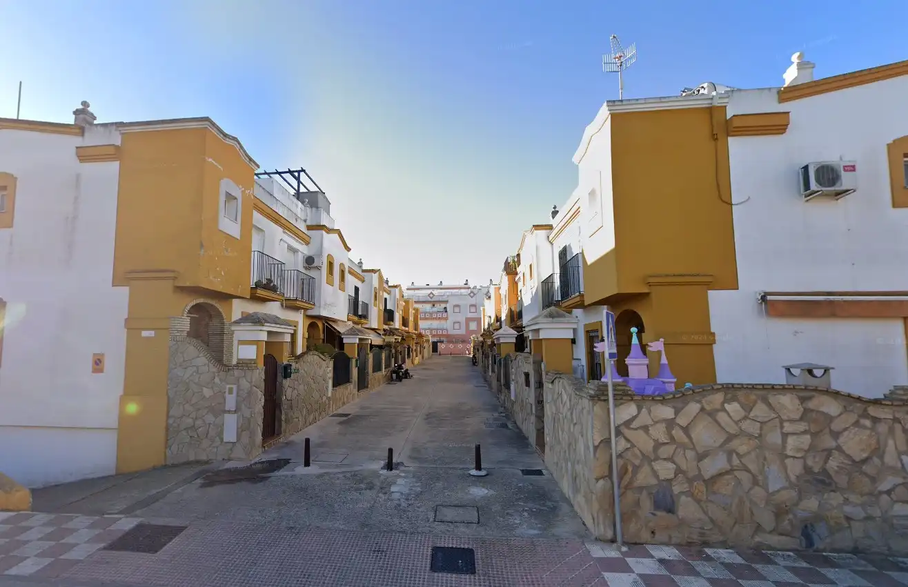 Casa adosada en venta en Calle Dios Zeus, Las Palmeras - Dehesilla