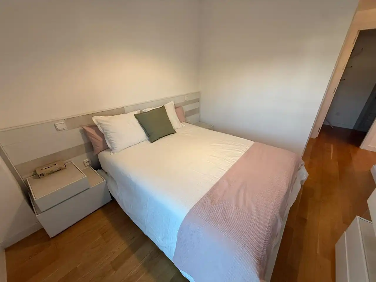 Schlafzimmer von Wohnung zur Miete in Majadahonda mit Klimaanlage, Heizung und Terrasse