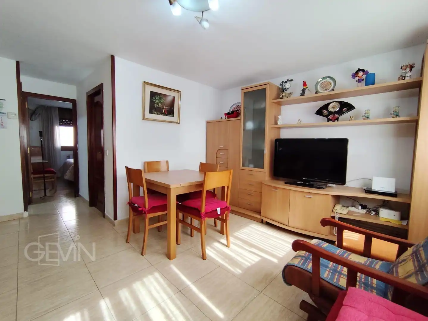 Living room of Flat for sale in Santa Perpètua de Mogoda  with Air Conditioner, Heating and Storage room