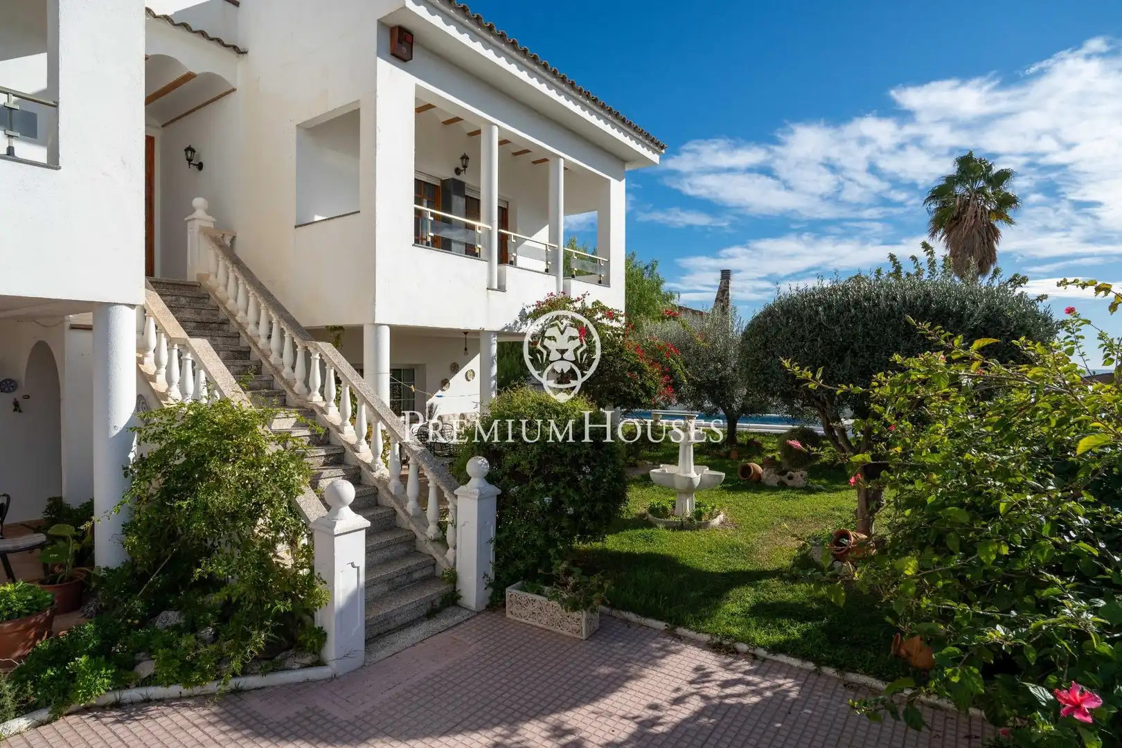 Terrassa de Casa o xalet en venda en Vilanova i la Geltrú amb Calefacció, Jardí privat i Terrassa