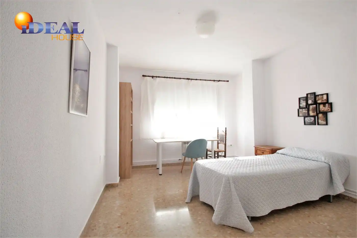 Bedroom of Flat for rent in Granada  with Heating and Storage room