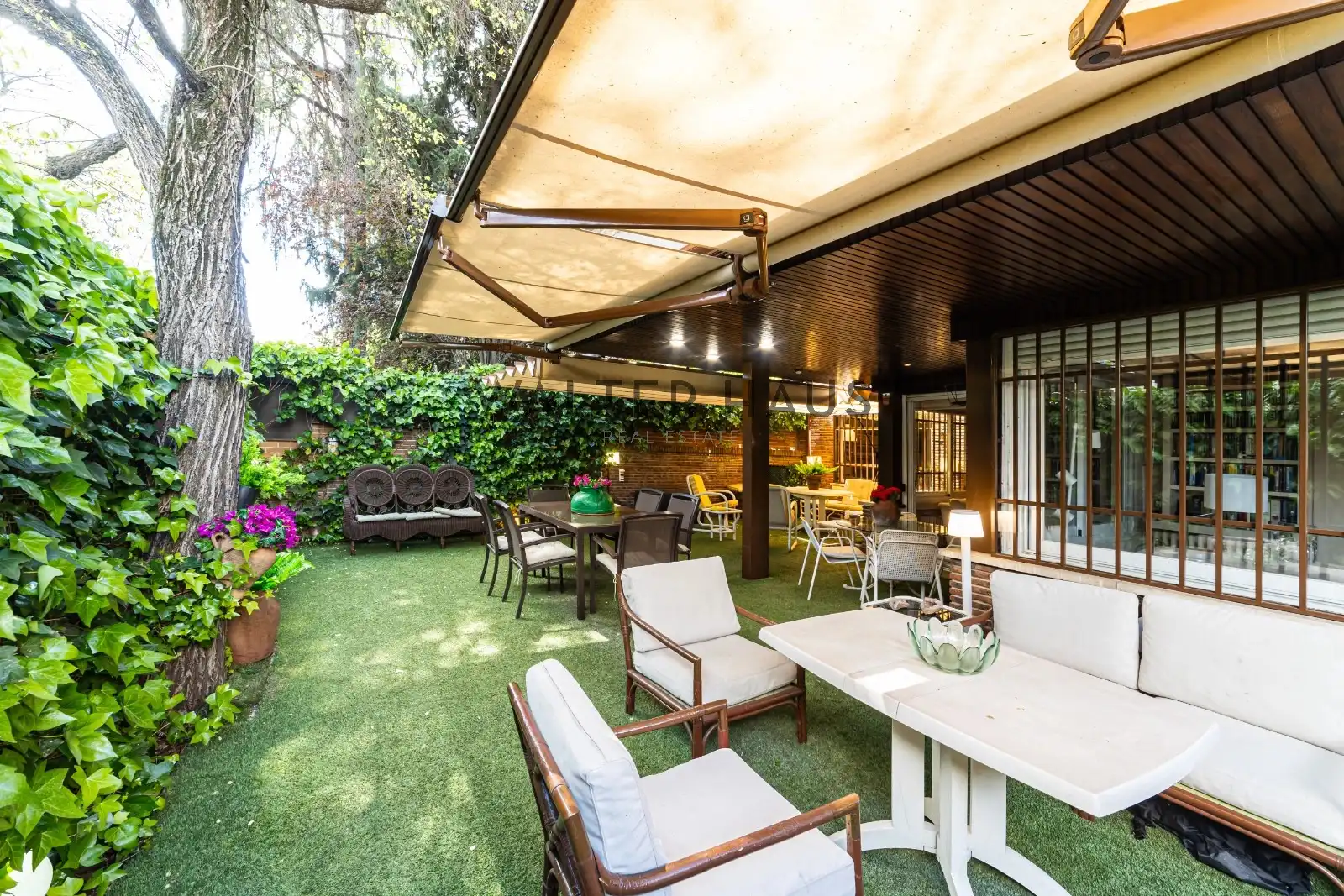 Terraza de Piso en venta en Madrid con Aire acondicionado, Calefacción y Jardín privado